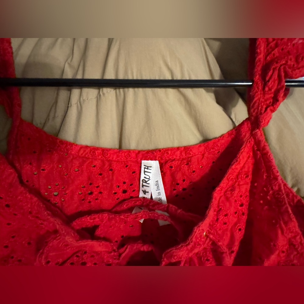 Lace top/ blouse - Picture 3 of 4